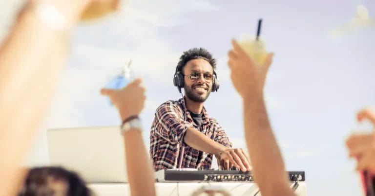 Can I Use Audiophile Headphones For Djing Or Live Performances